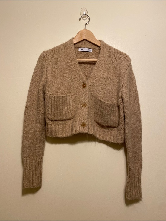 Zara Sweaters - Zara Cropped V-Neck Pocket Sweater - Camel. Size S. Style 9598/203/704